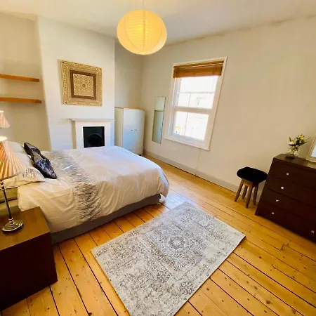 Spacious Victorian Family Town House, Sleeps 7, Near Centre Nyaraló York